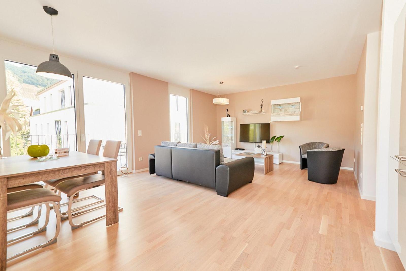Traumblick Burg Apartment แบร์นคาสเทล-คืสท์ ภายนอก รูปภาพ